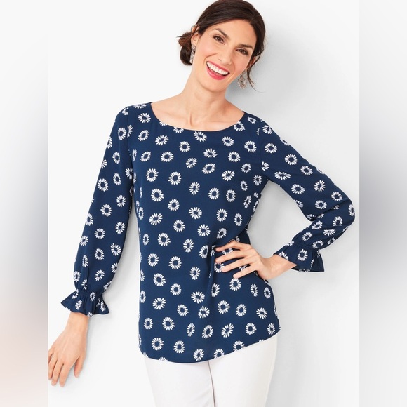 TALBOTS navy blue daisy print top ruffle cuff blouse EUC sz M floral cute - Picture 2 of 14